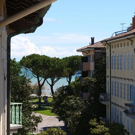 Da Silvia Attico Nel Cuore Di Con Posto Auto *