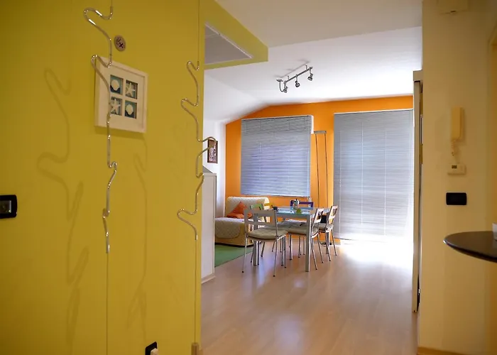 Da Silvia Attico Nel Cuore Di Con Posto Auto *