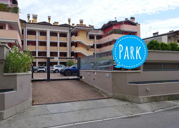 شقة Da Silvia Attico Nel Cuore Di Con Posto Auto غرادو